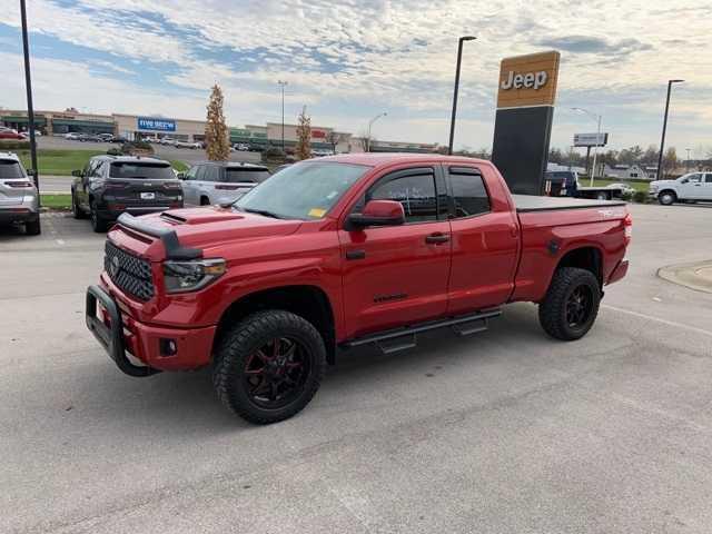 2020 toyota tundra sr5