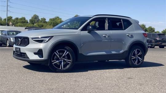 2024 Volvo XC40