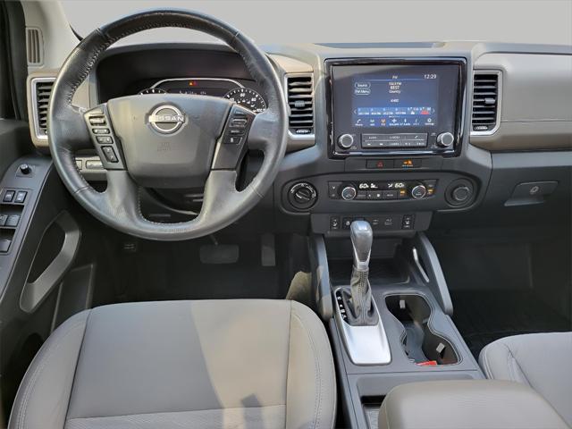 2022 nissan frontier sv