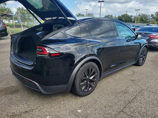 2023 tesla model x standard range