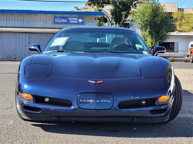 2000 chevrolet corvette base