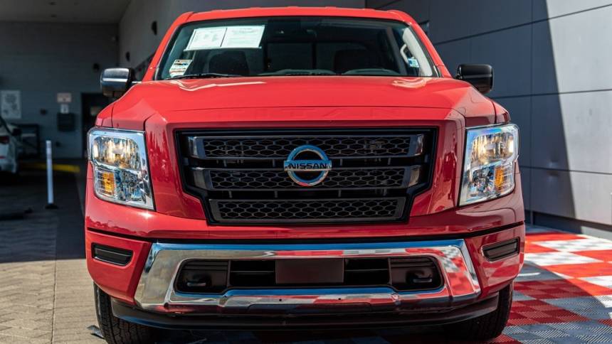 2022 nissan titan sv