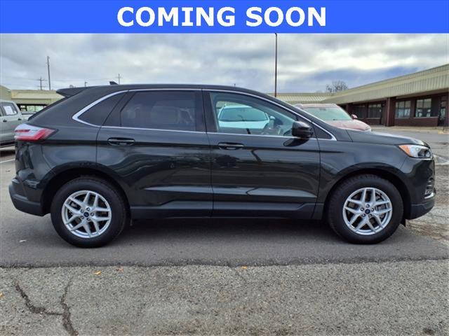 2022 ford edge sel