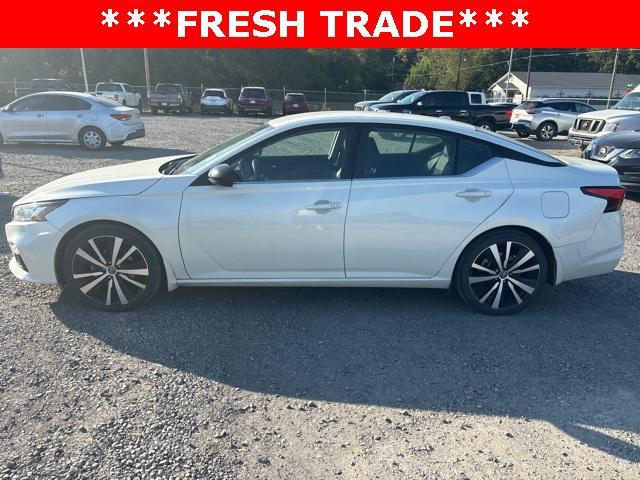 2022 nissan altima sr fwd