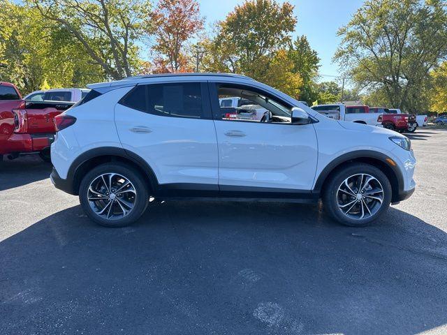 2022 buick encore gx select