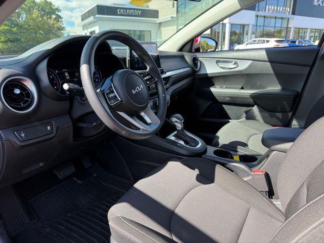 2024 kia forte lxs