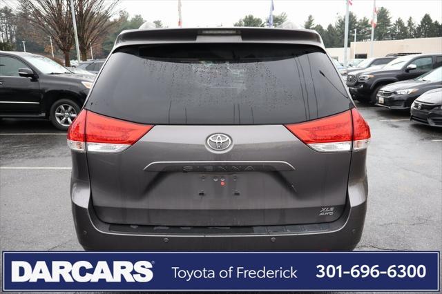 2014 toyota sienna xle