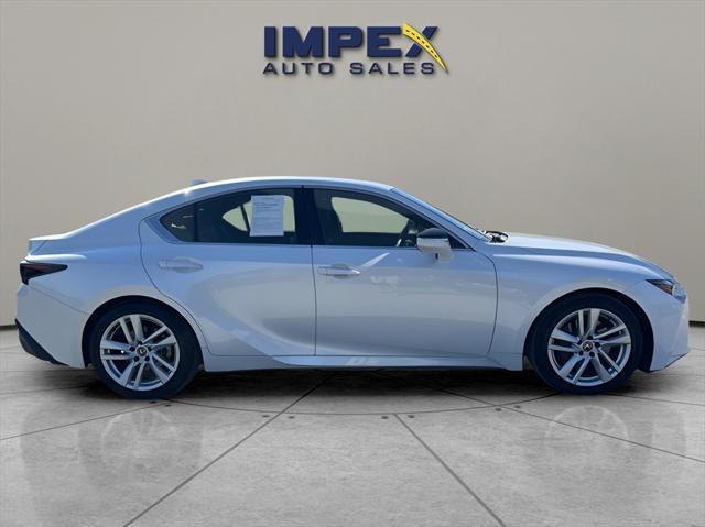 2023 lexus is 300 base