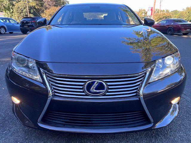 2013 lexus es 300h base