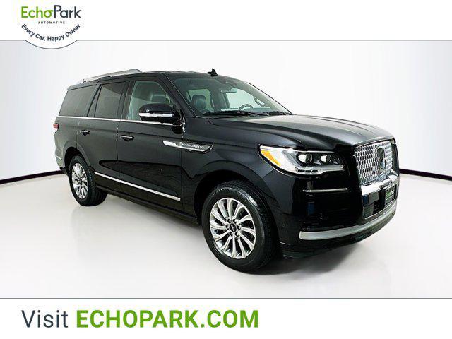 2022 lincoln navigator standard