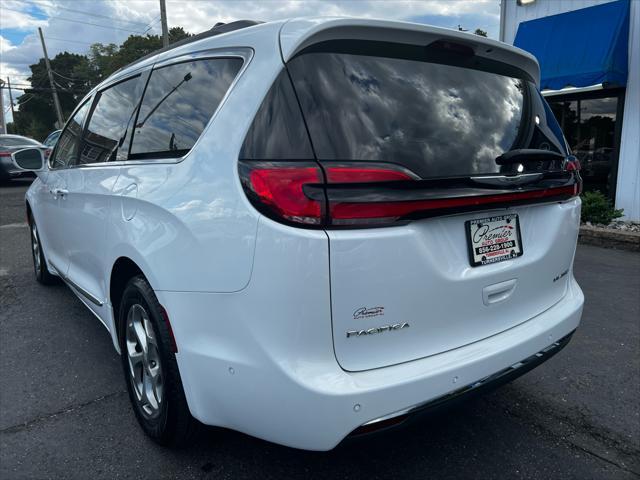 2022 chrysler pacifica limited