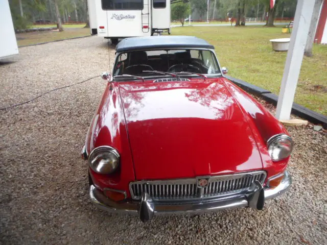 1972 mgb roadster/convertible