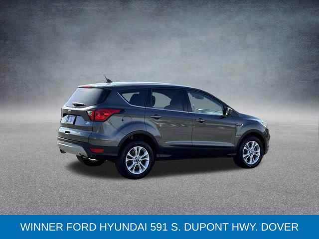 2019 ford escape se