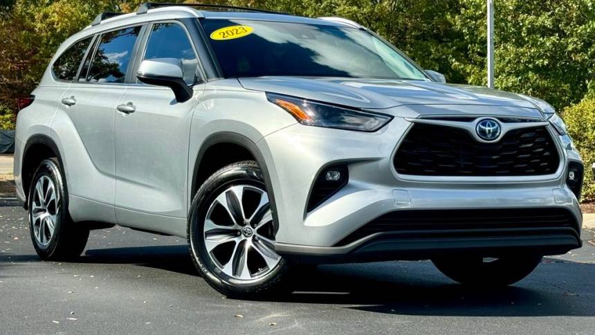 2023 toyota highlander hybrid xle