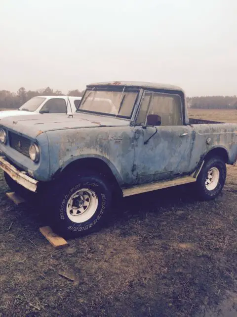 1962 scout 80 4x4 can be fixed up or used for parts