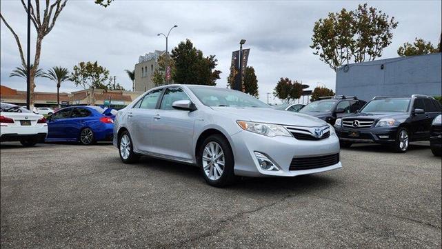 2013 toyota camry hybrid xle