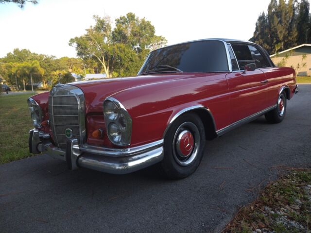 mercedes benz 220 coupe