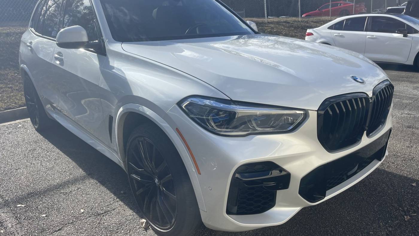 2022 bmw x5 m50i