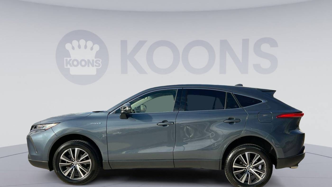 2021 toyota venza le