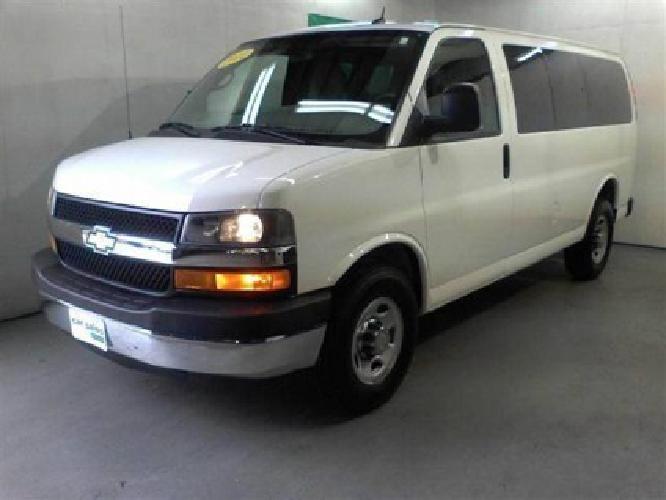 2012 chevrolet express 2500 passenger lt van 3d in cincinnati, oh