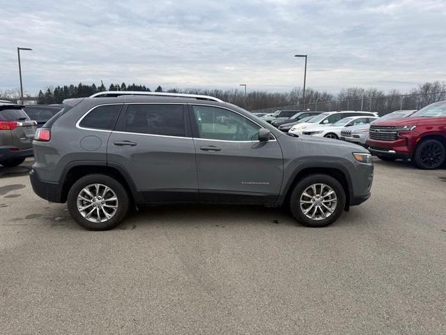 2021 jeep cherokee latitude lux