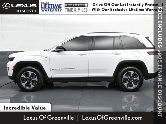 2022 jeep grand cherokee 4xe base