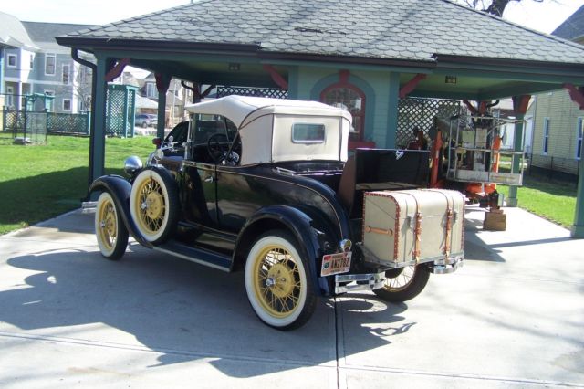1929 model a ford roadster with dual side-moumted spares