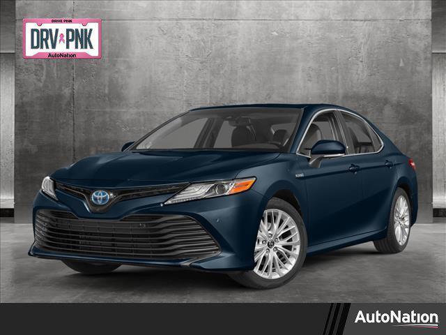 2019 toyota camry hybrid se
