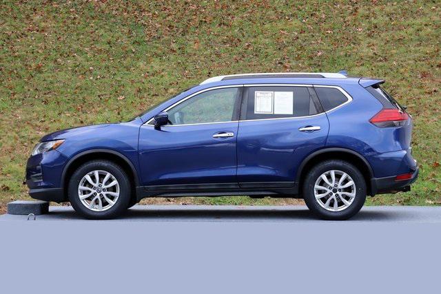 2017 nissan rogue sv