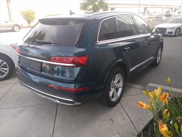 2022 audi q7 45 premium plus
