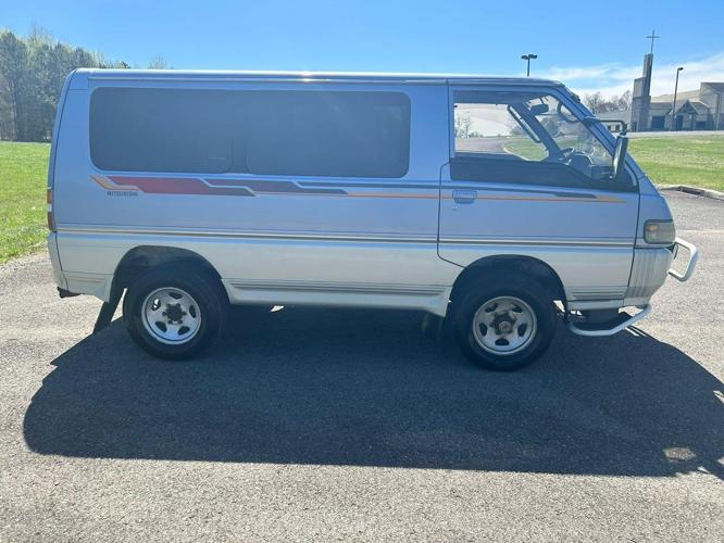 1993 mitsubishi delica in cleveland, tennessee