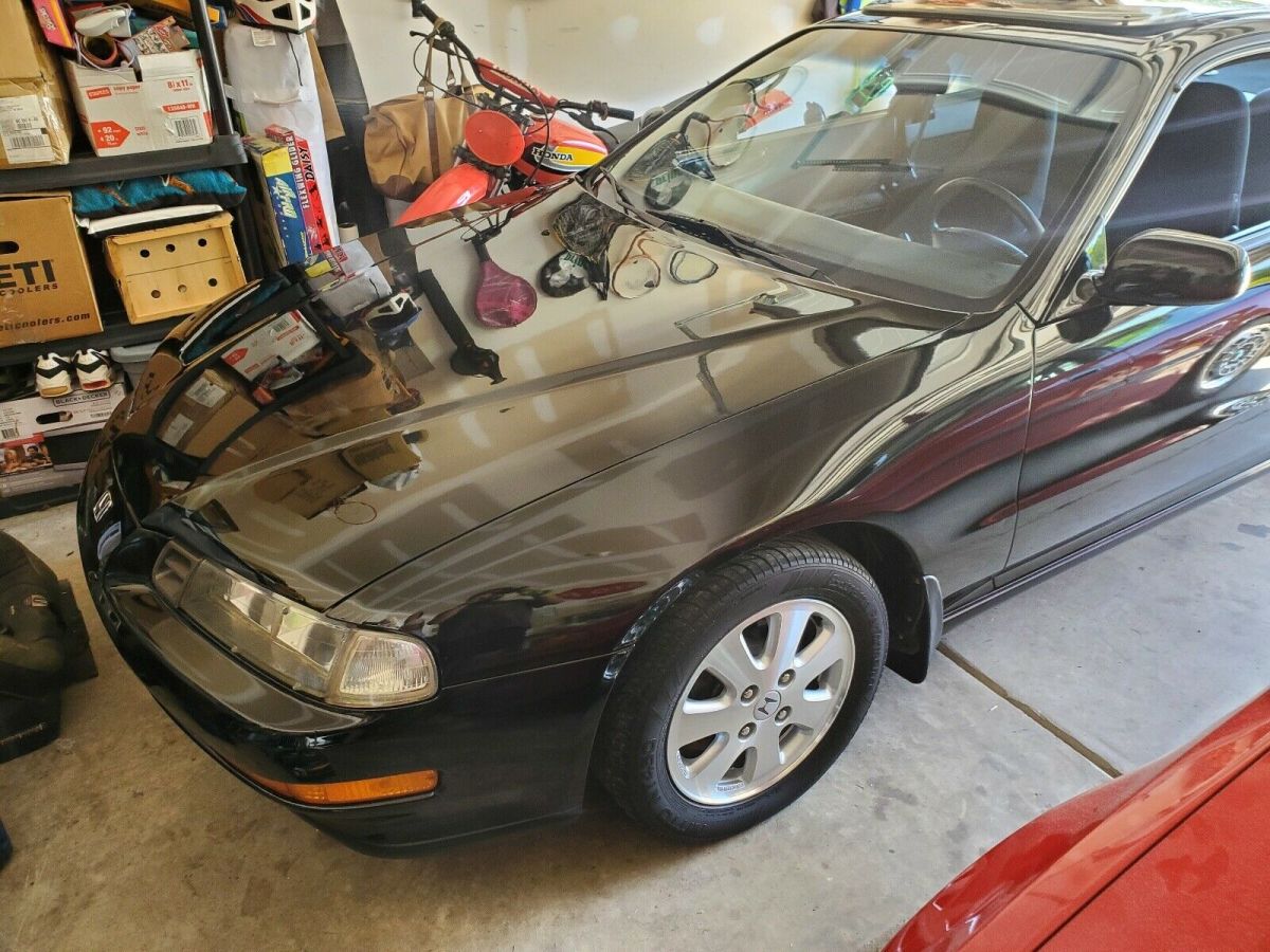 1993 honda prelude hatchback black fwd manual vtec model
