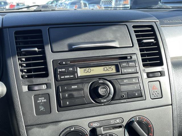 2010 nissan versa 1.8 s