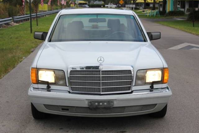 1990 mercedes-benz 300-class 300 se 4dr sedan 114,548 miles white sedan 3.0l i6