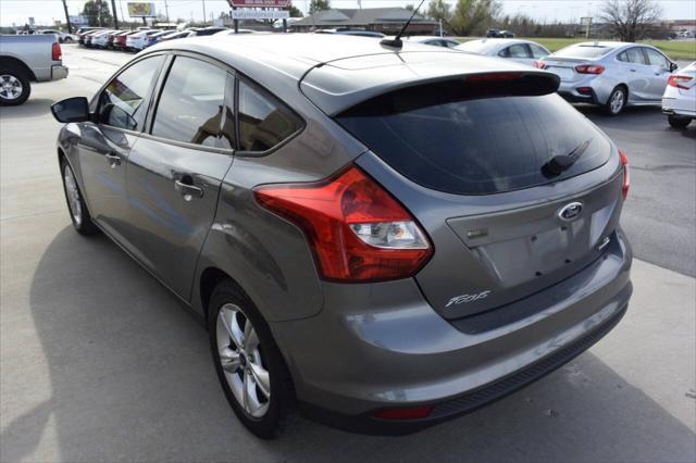 2014 ford focus se