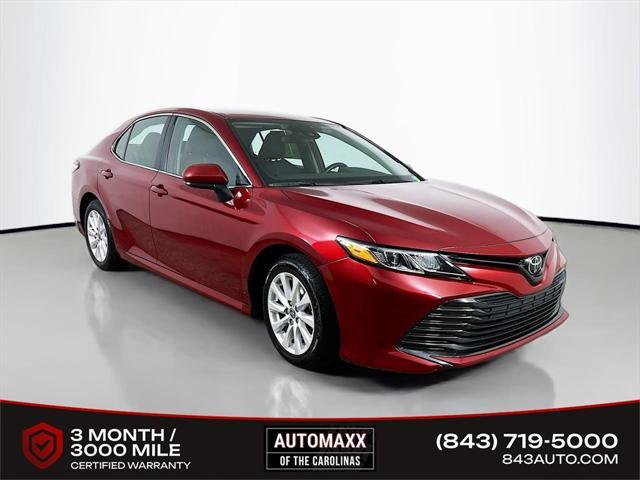 2020 toyota camry le