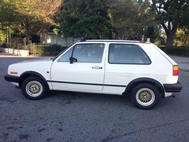 1985 volkswagen golf custom hatchback 2-door 1.8l vw mk2 gti