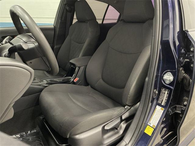 2022 toyota corolla hybrid le