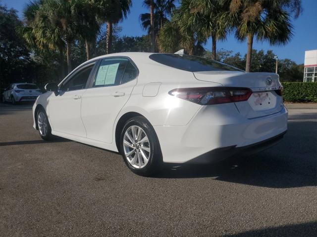 2023 toyota camry le