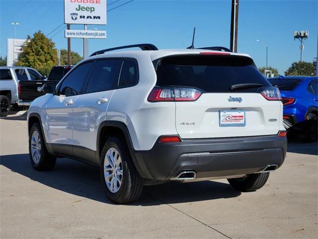 2022 jeep cherokee latitude lux