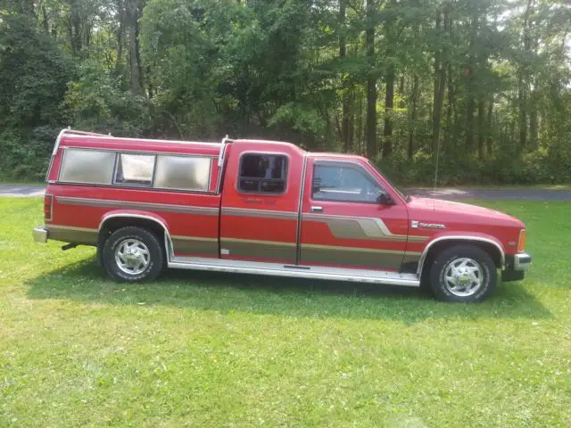 dodge dakota le pickup truck rare aftermarket cab 3,9 v6 vintage 1of a kind ?