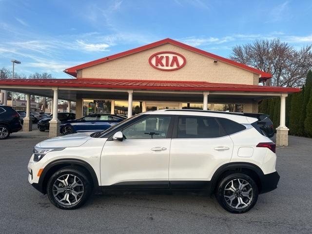 2022 kia seltos ex
