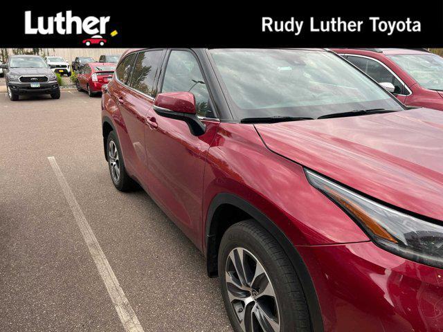 2021 toyota highlander xle