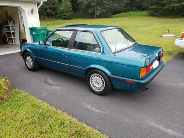 1990 bmw 325i e30 - **rare** 2 door sedan w/auo trans