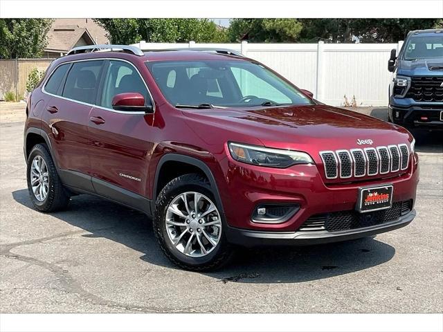 2021 jeep cherokee latitude lux