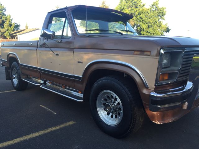 1986 ford f-250 xlt lariat standard cab pickup 2-door 7.5l