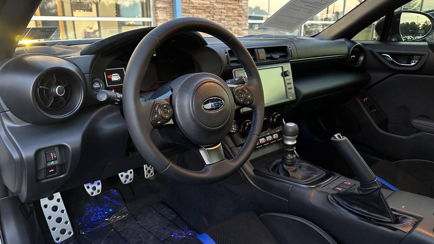 2024 subaru brz ts