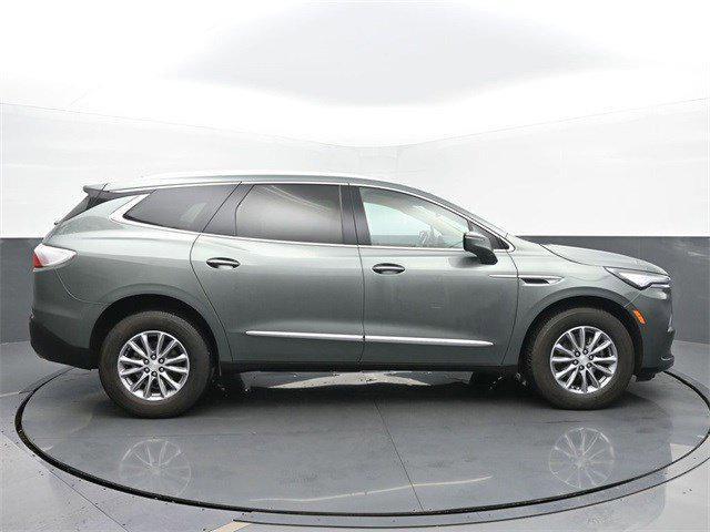 2022 buick enclave fwd essence