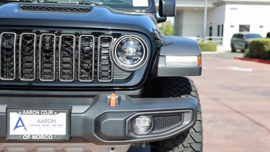 2024 Jeep Gladiator