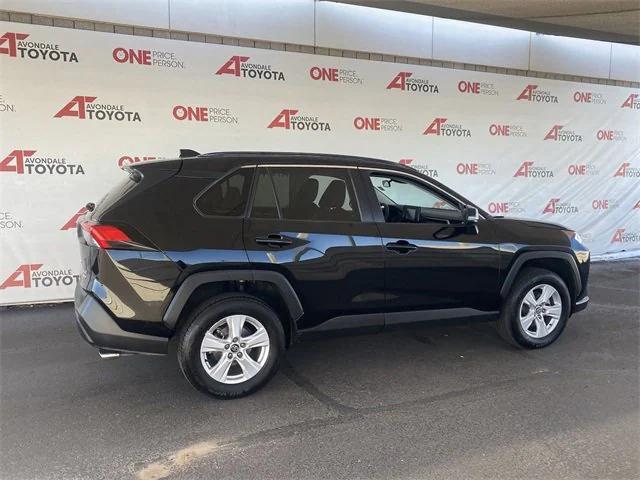 2021 toyota rav4 xle